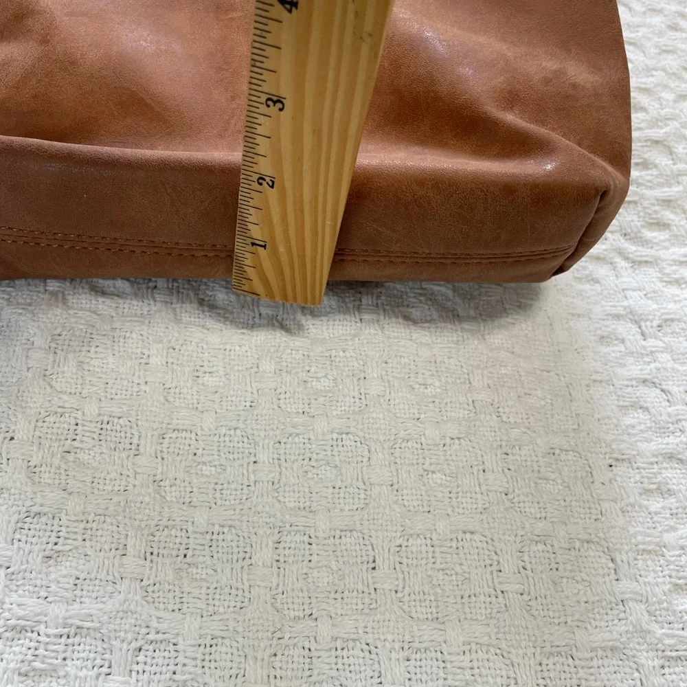 Elegant‎ Tan Crossbody Bag